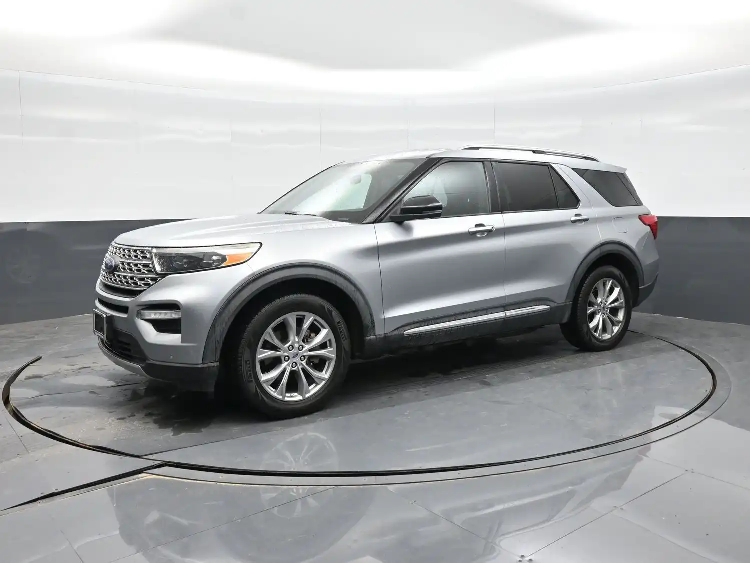 2020 Ford Explorer Limited 4WD's photo