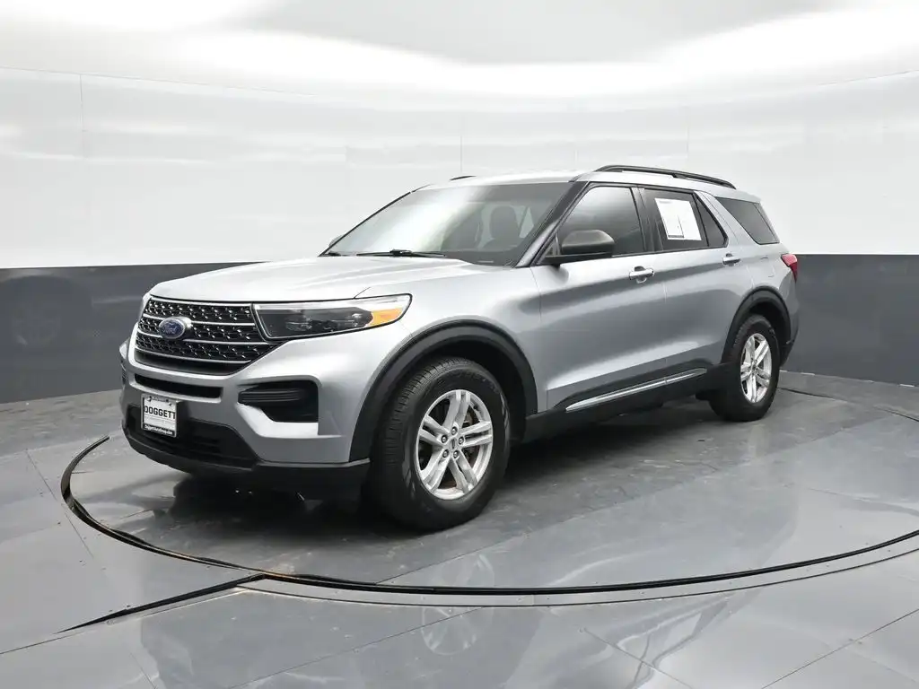 2021 Ford Explorer XLT RWD's photo