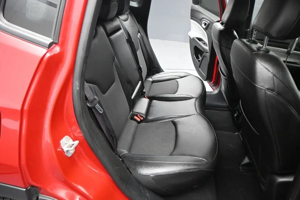 2024 Jeep Compass Latitude 4WD photo 4