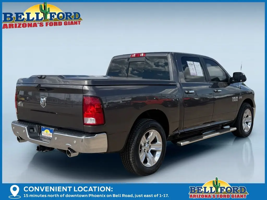 2014 RAM 1500 SLT Crew Cab photo 3