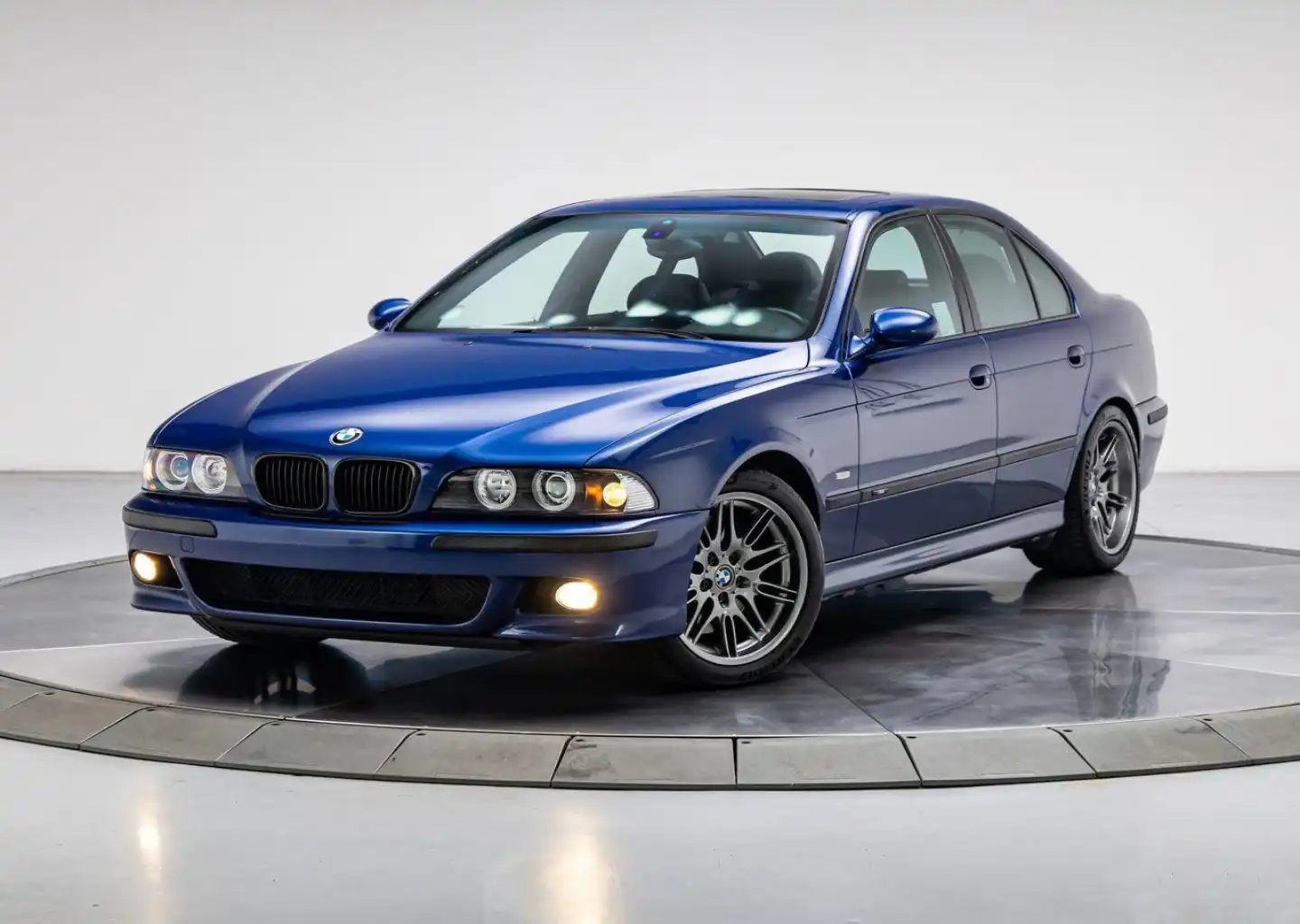 2000 BMW 5 Series M5 Sedan's photo