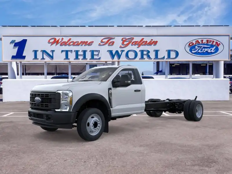2026 Ford F-450 XL Regular Cab DRW 205 in's photo