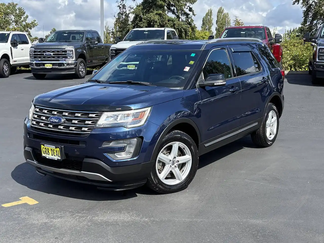 2017 Ford Explorer XLT 4WD's photo
