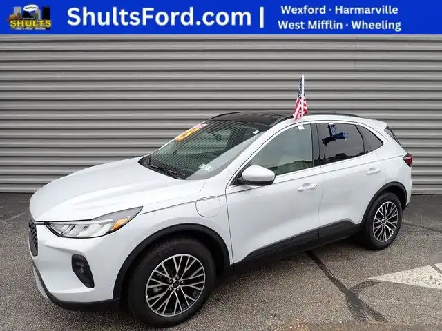 2025 Ford Escape PHEV FWD's photo