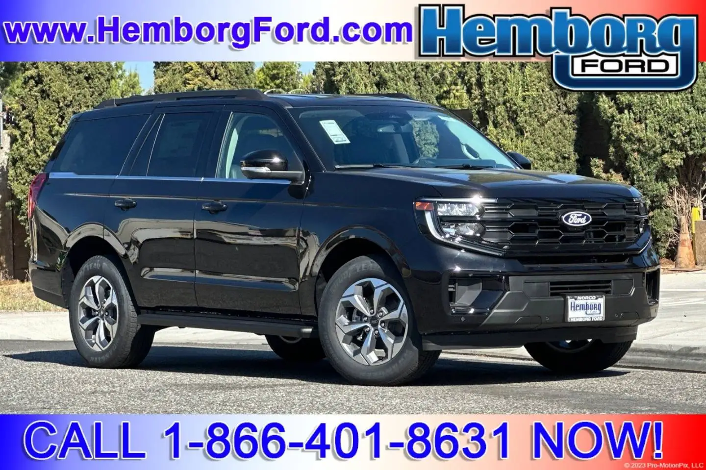2027 Ford Expedition Active photo 1