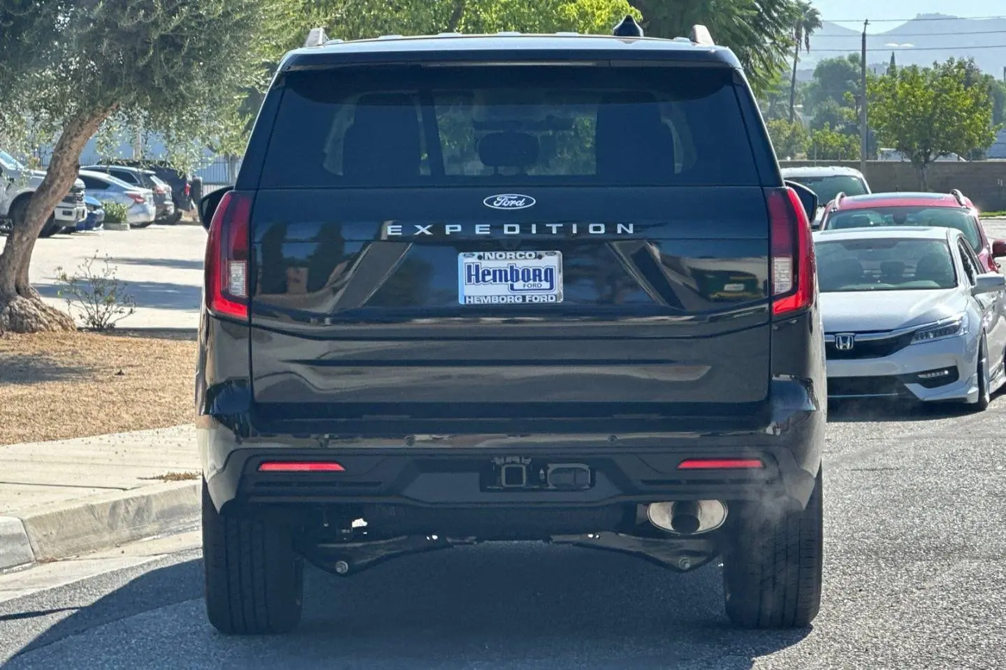 2027 Ford Expedition Active photo 5