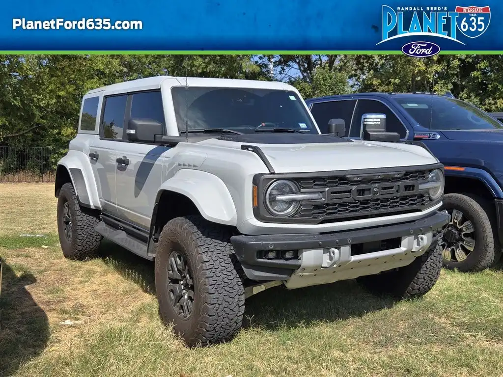 2026 Ford Bronco Raptor 4WD's photo