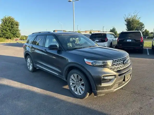 2020 Ford Explorer Limited 4WD's photo