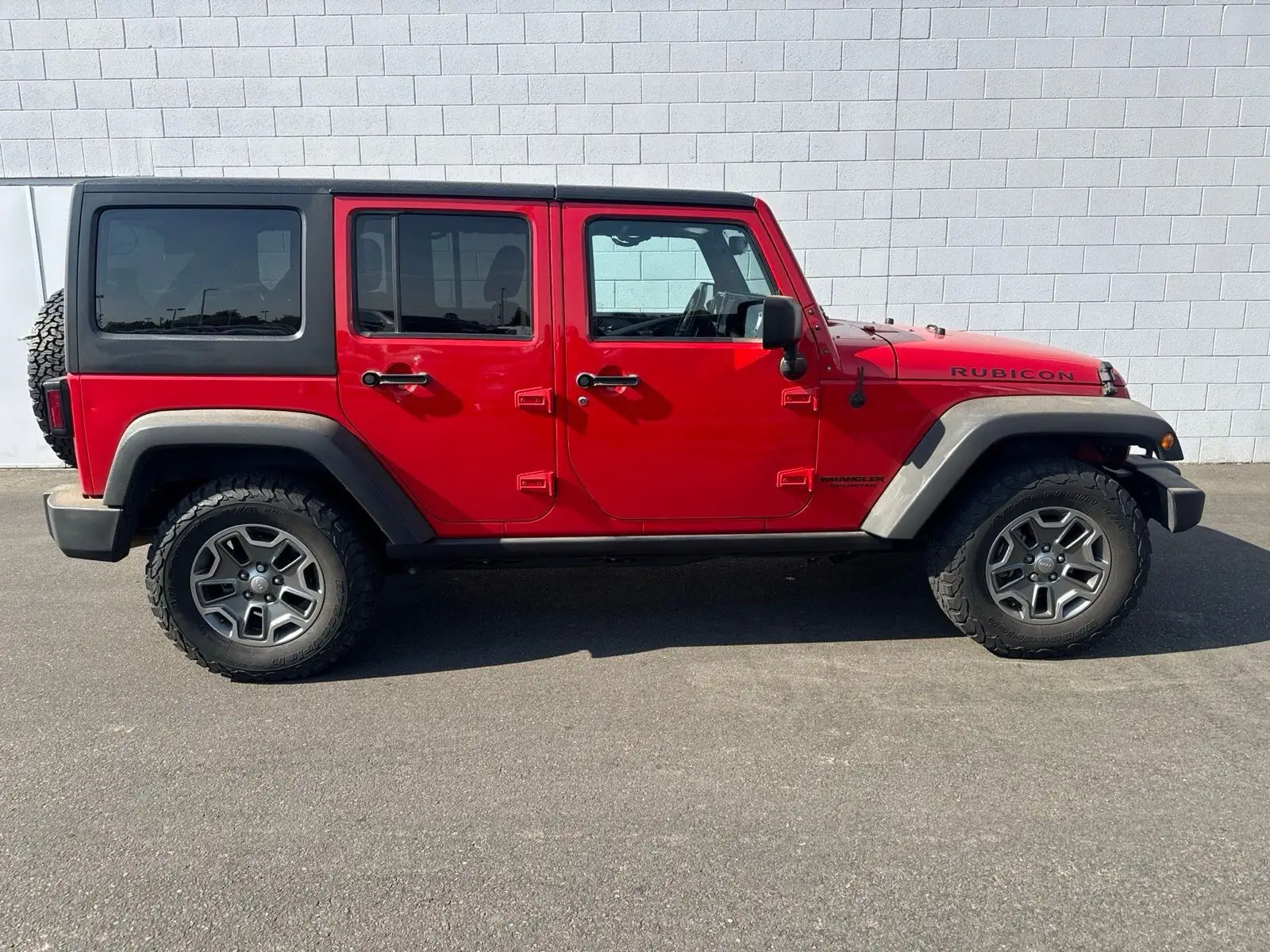 2017 Jeep Wrangler Rubicon photo 1