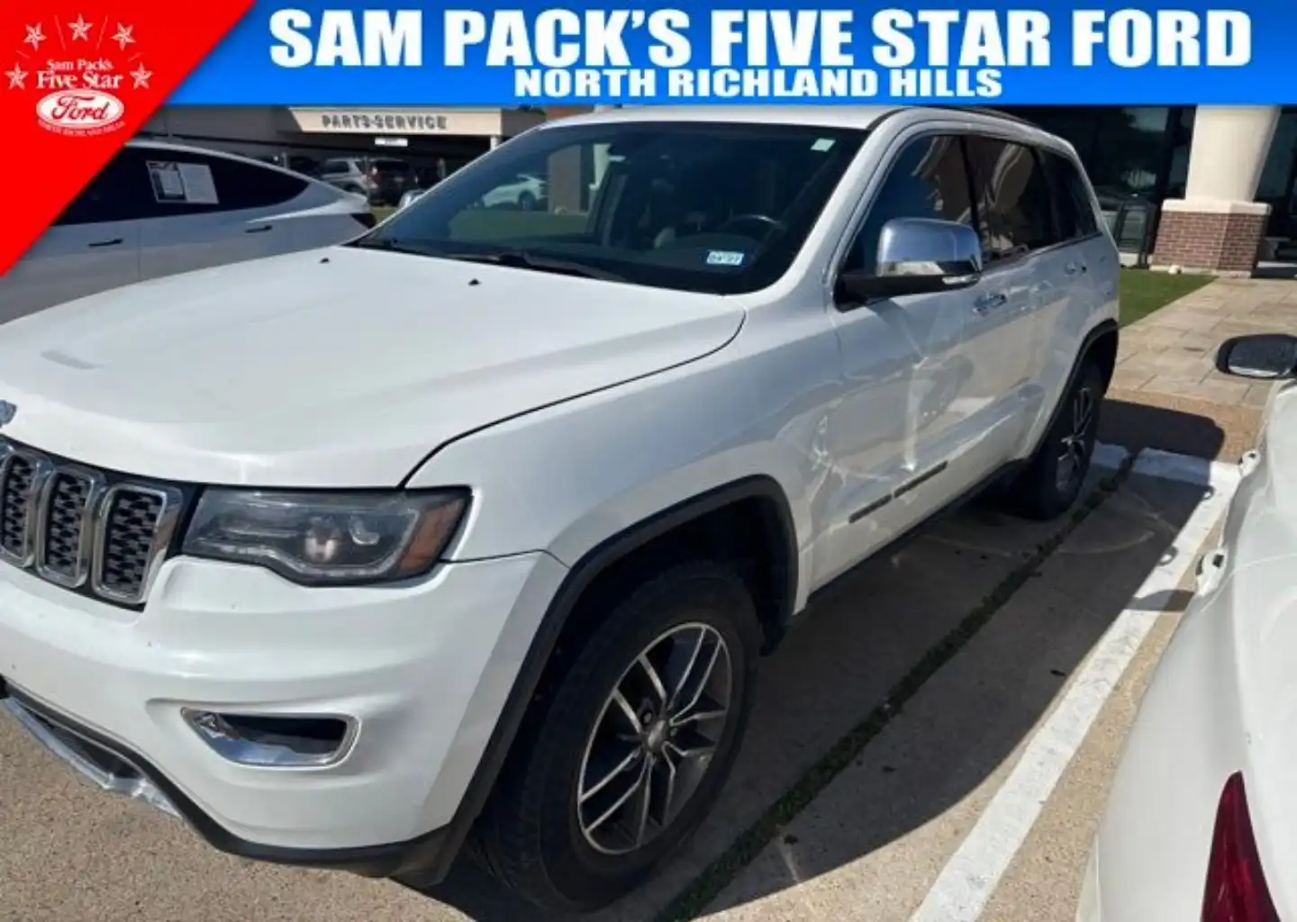 2017 Jeep Grand Cherokee Limited's photo