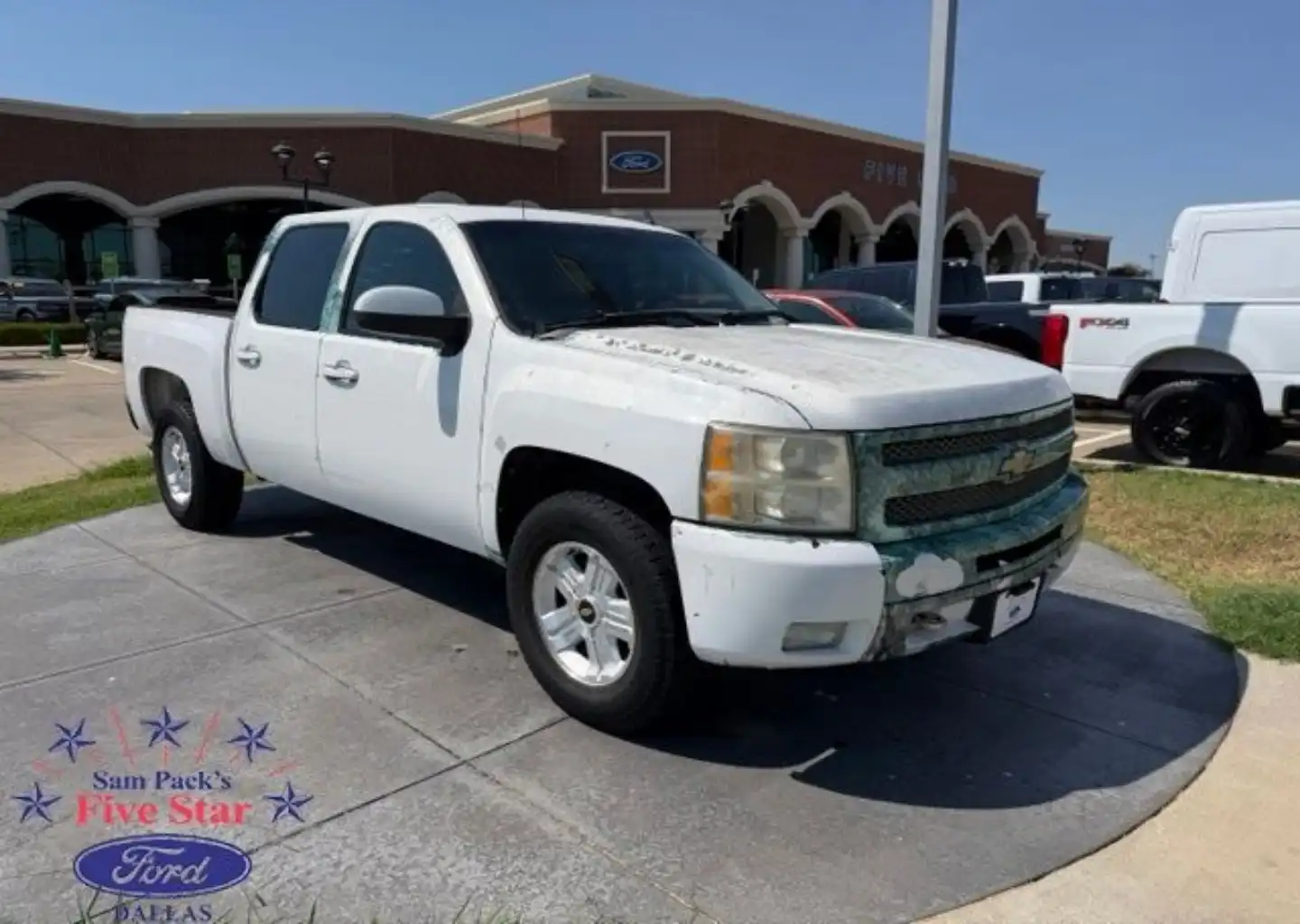 2010 Chevrolet Silverado 1500 LT 4WD Crew Cab's photo