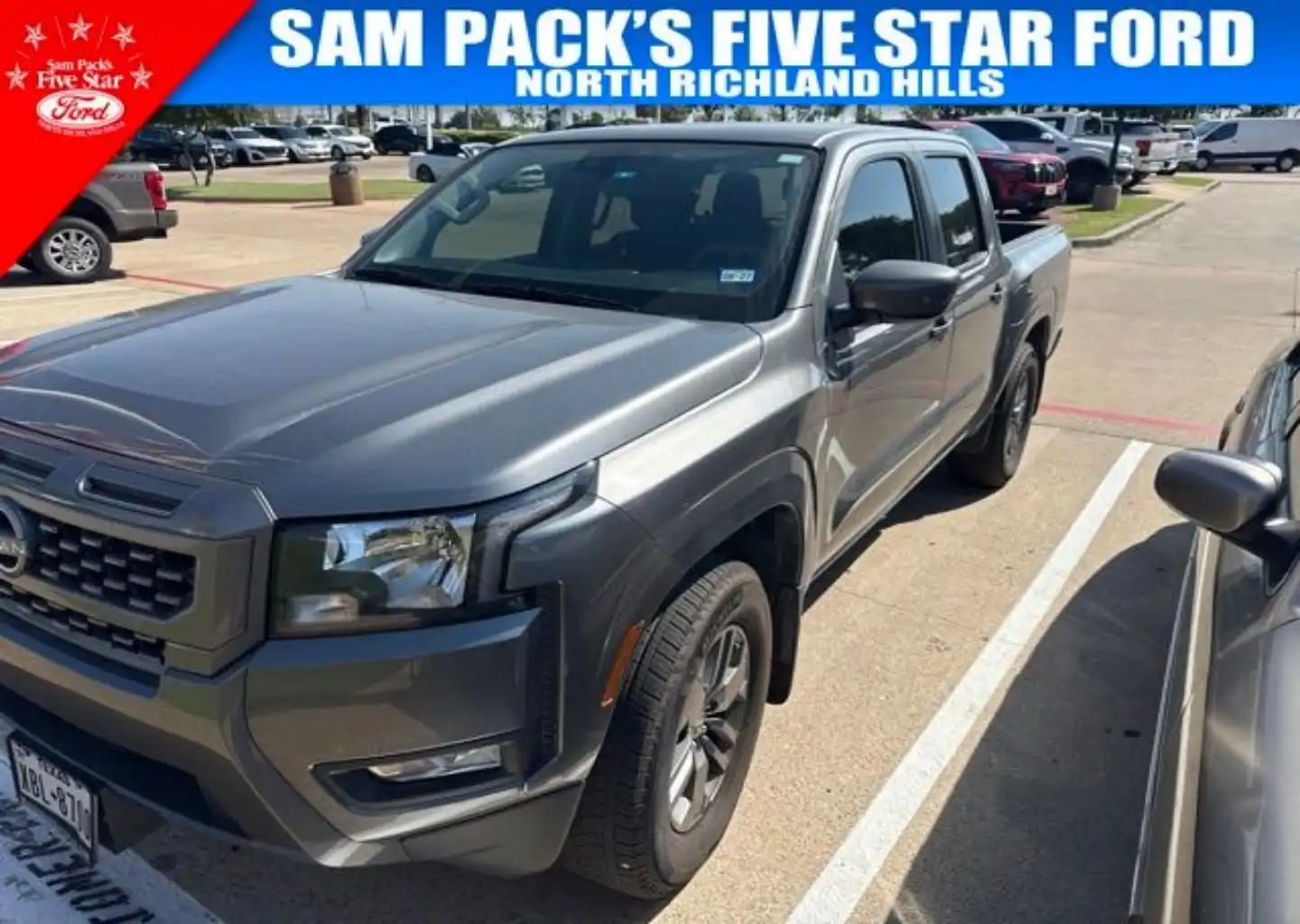 2025 Nissan Frontier SV Crew Cab 2WD SWB's photo