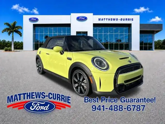 2024 MINI Convertible Cooper S's photo