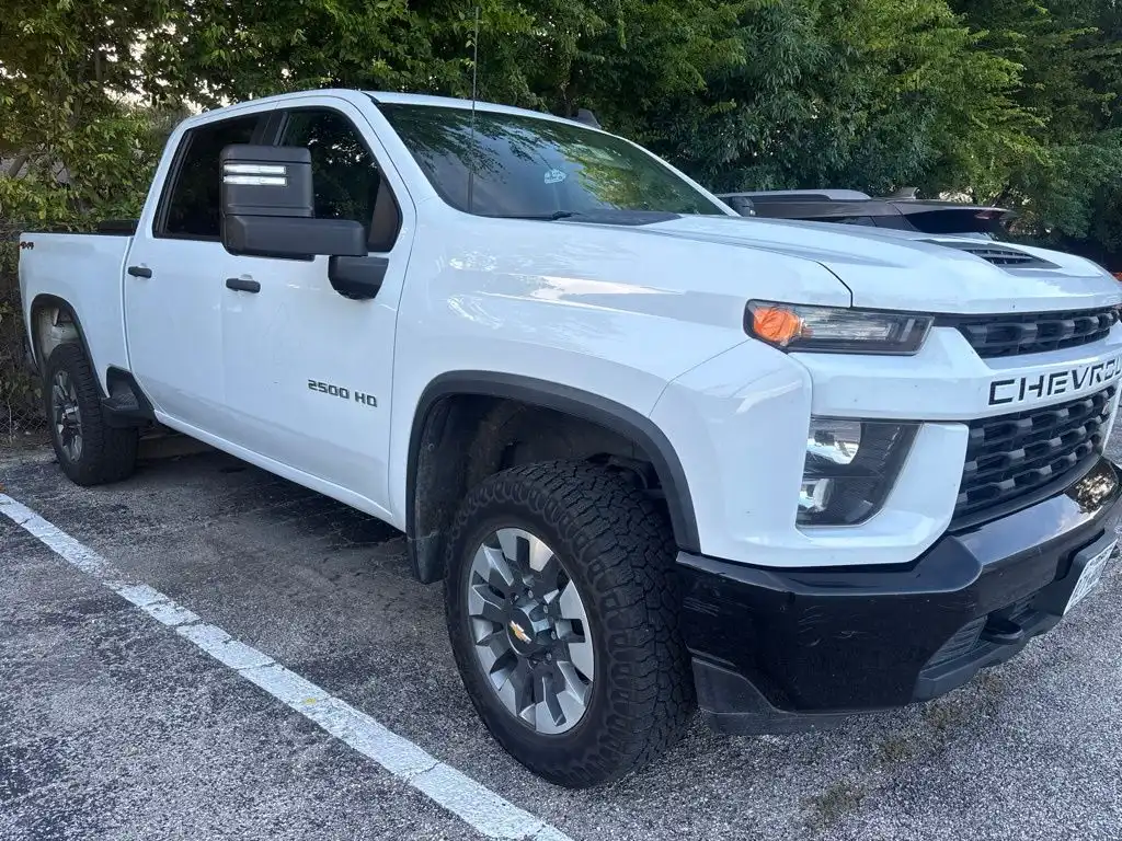 2022 Chevrolet Silverado HD Custom 4WD Crew Cab Standard Box's photo