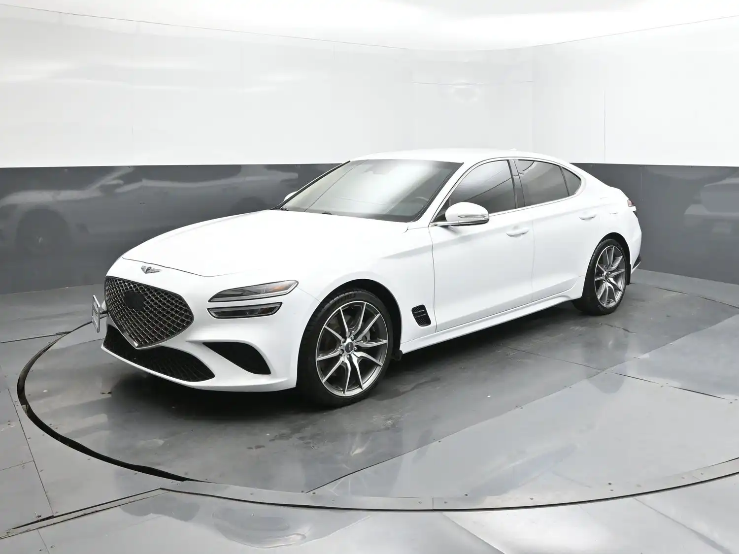 2022 Genesis G70 3.3T Standard's photo