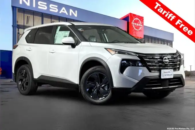 2026 Nissan Rogue SV FWD's photo