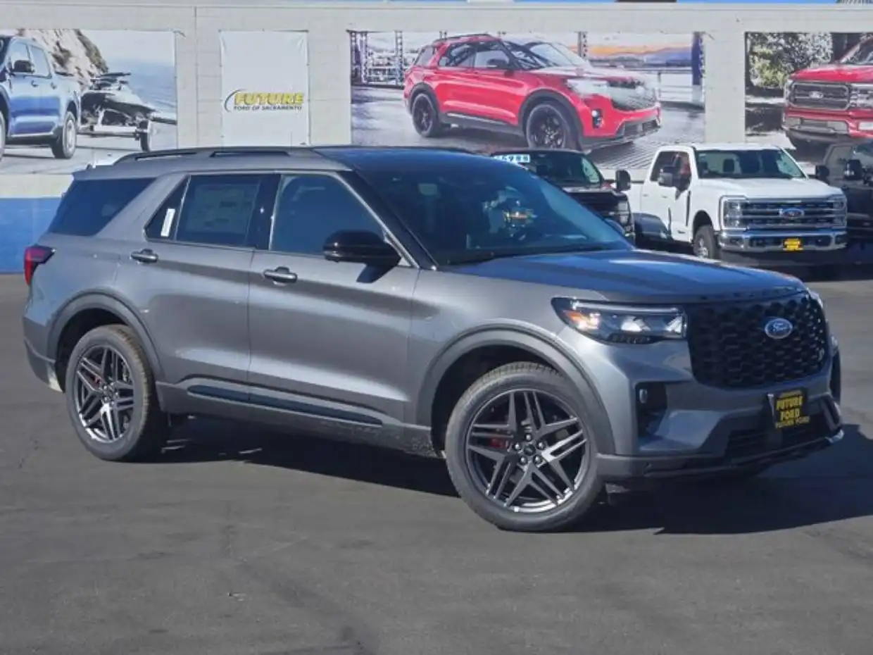 2026 Ford Explorer ST 4WD's photo