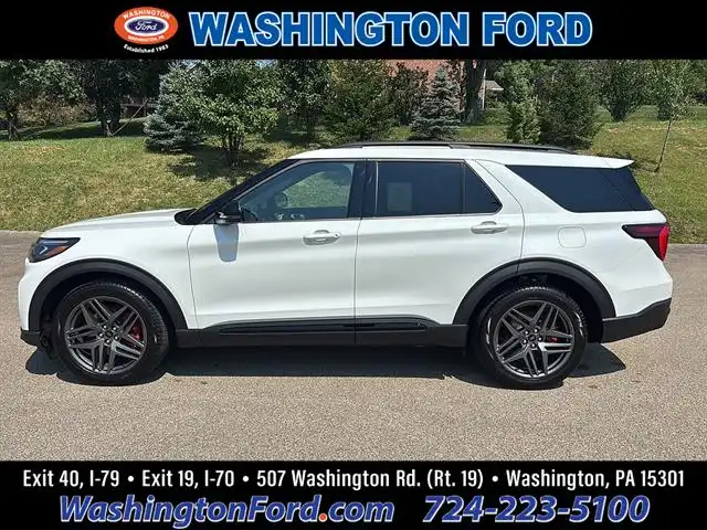 2026 Ford Explorer ST 4WD's photo