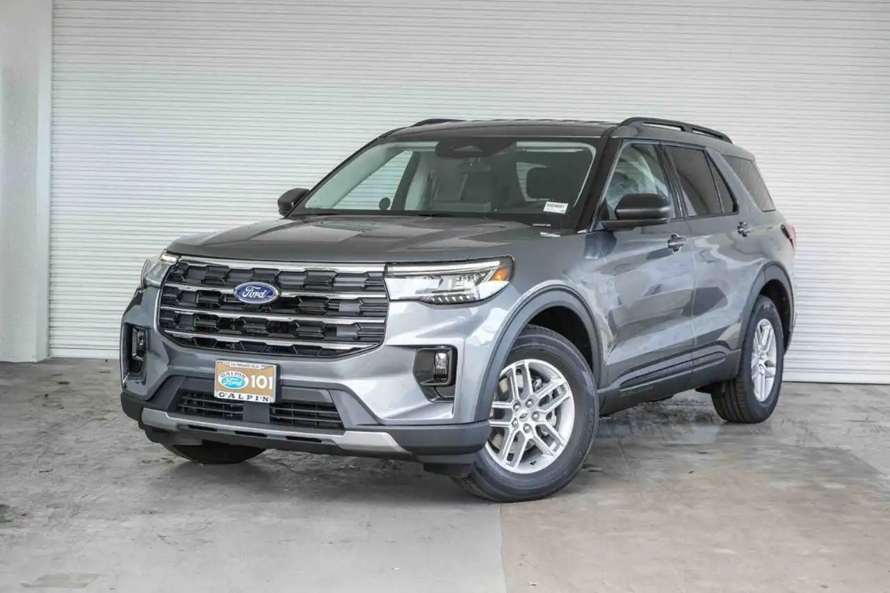 2026 Ford Explorer Active New 2026 Ford's photo