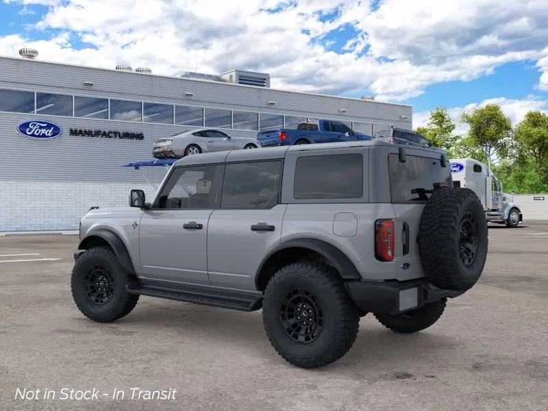 2026 Ford Bronco Outer Banks 4WD photo 4
