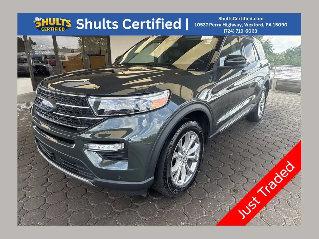 2024 Ford Explorer XLT 4WD's photo