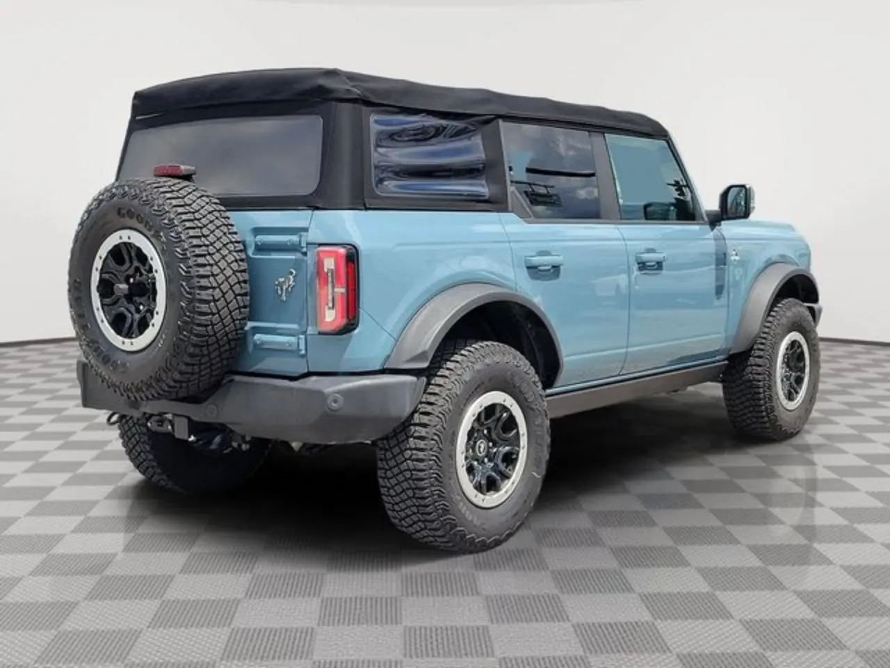 2022 Ford Bronco Outer Banks 4WD Advanced photo 5