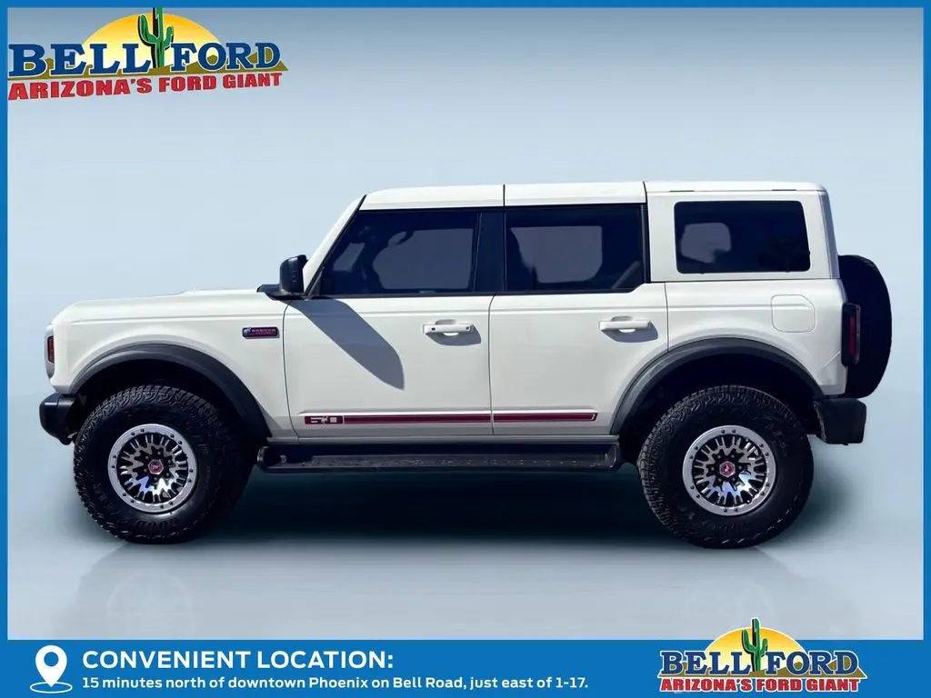 2026 Ford Bronco Outer Banks 4WD photo 3