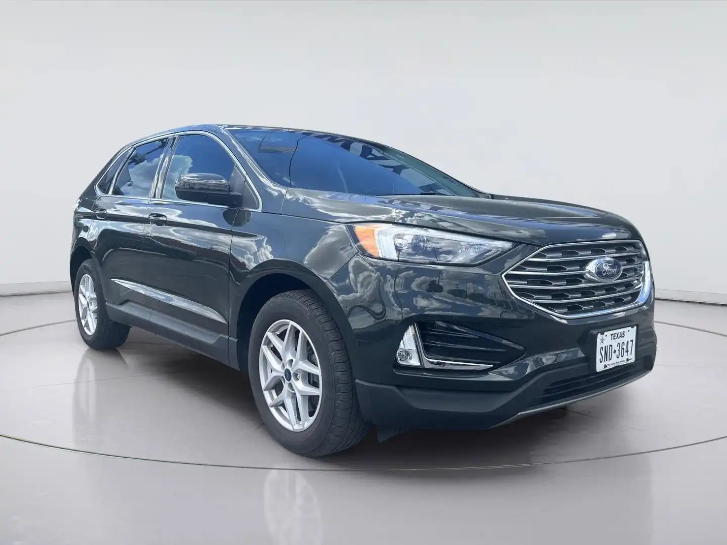 2022 Ford Edge SEL AWD's photo