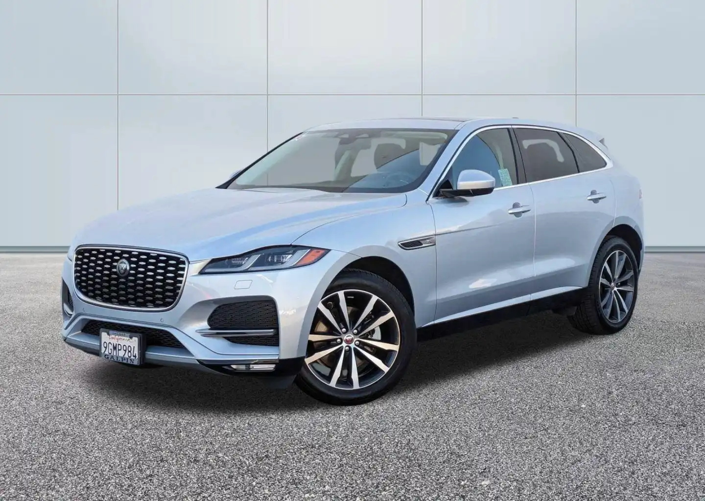 2023 Jaguar F-PACE P250 S's photo