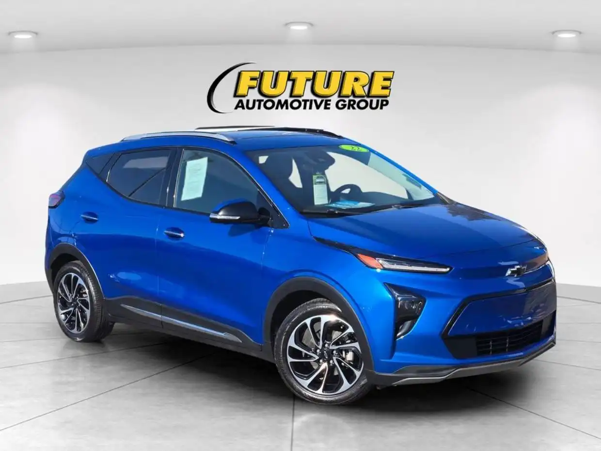 2022 Chevrolet Bolt EUV Premier's photo