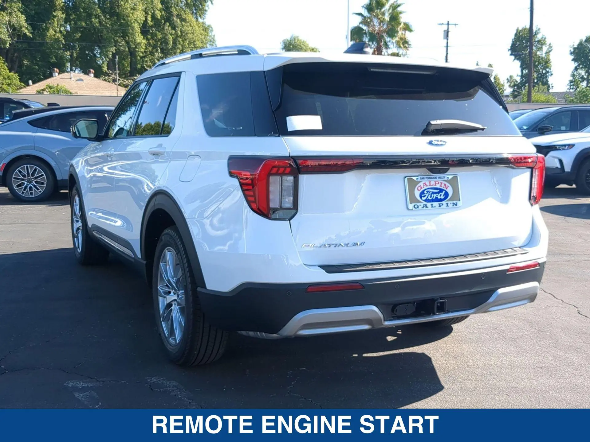 2026 Ford Explorer Platinum photo 3