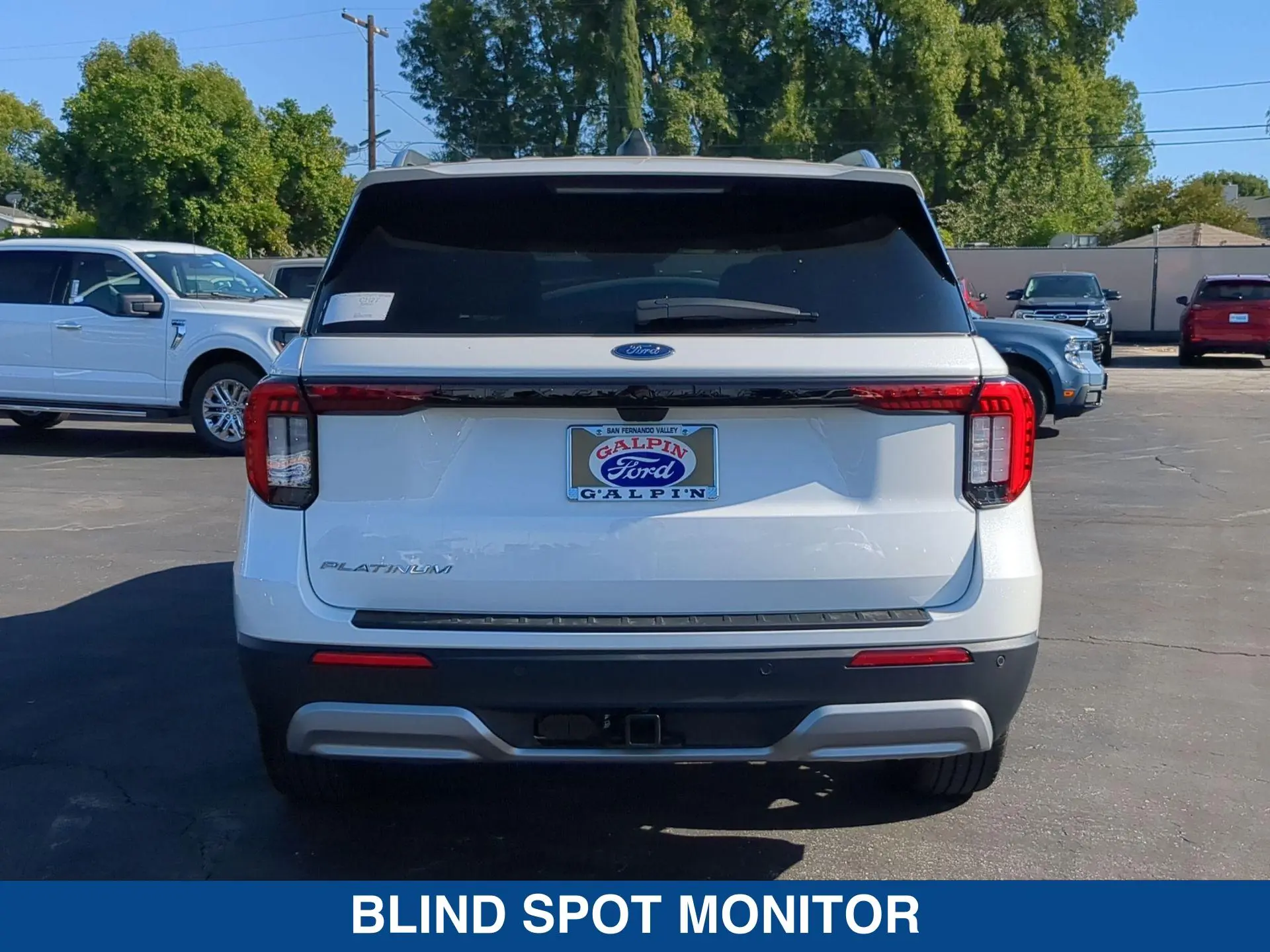 2026 Ford Explorer Platinum photo 4