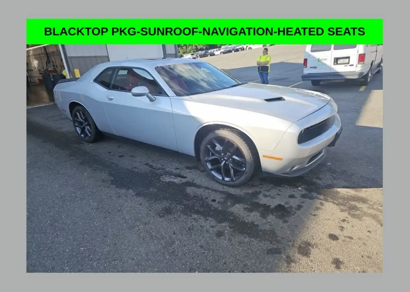 2023 Dodge Challenger SXT Auto's photo