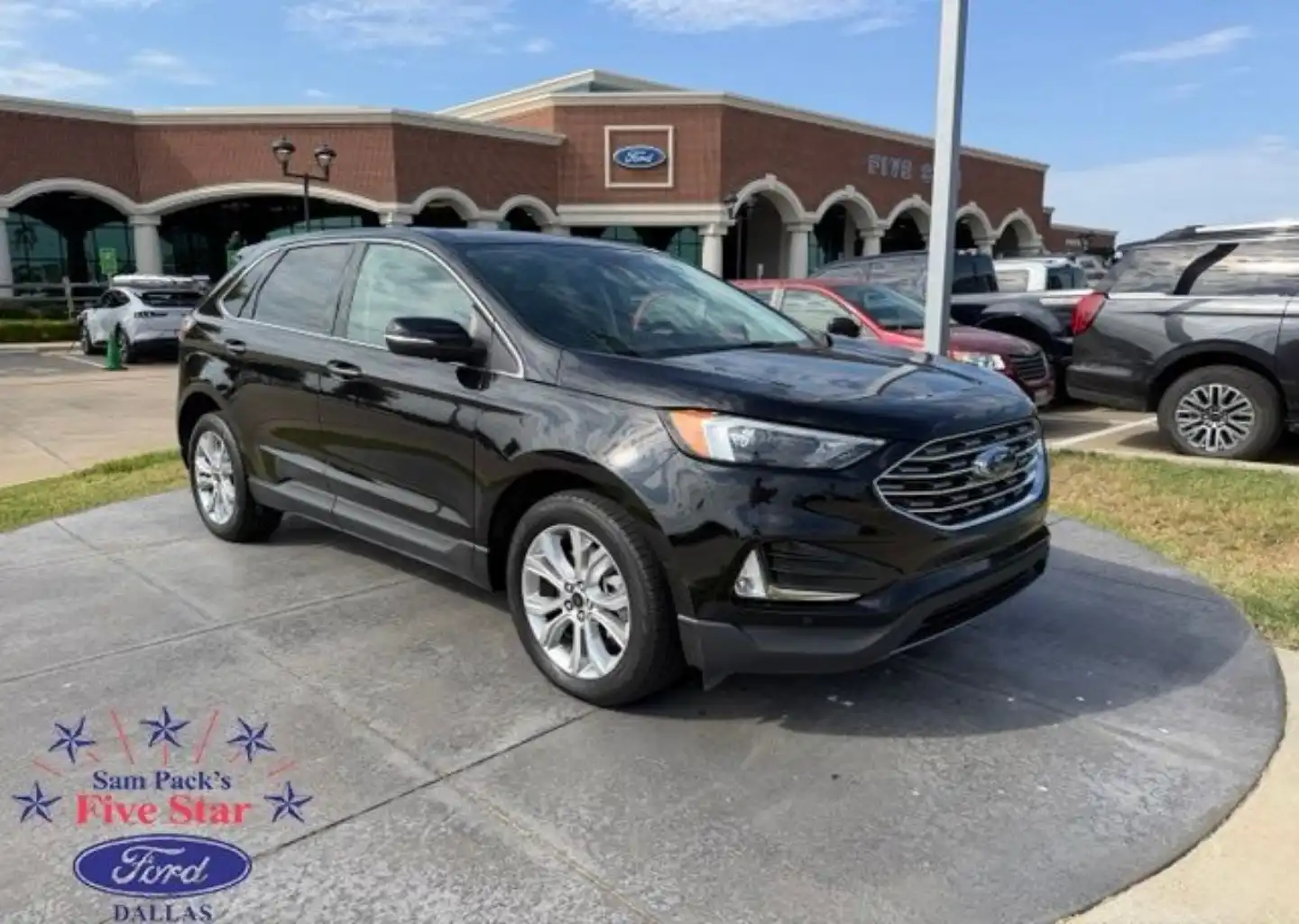 2024 Ford Edge Titanium AWD's photo