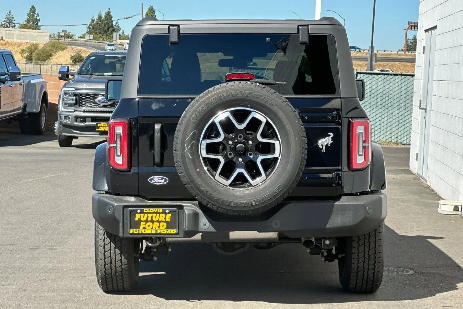 2026 Ford Bronco Outer Banks 4WD photo 4