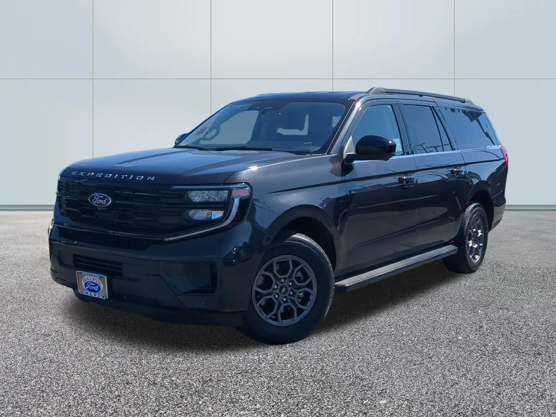 2025 Ford Expedition Active 4WD MAX's photo