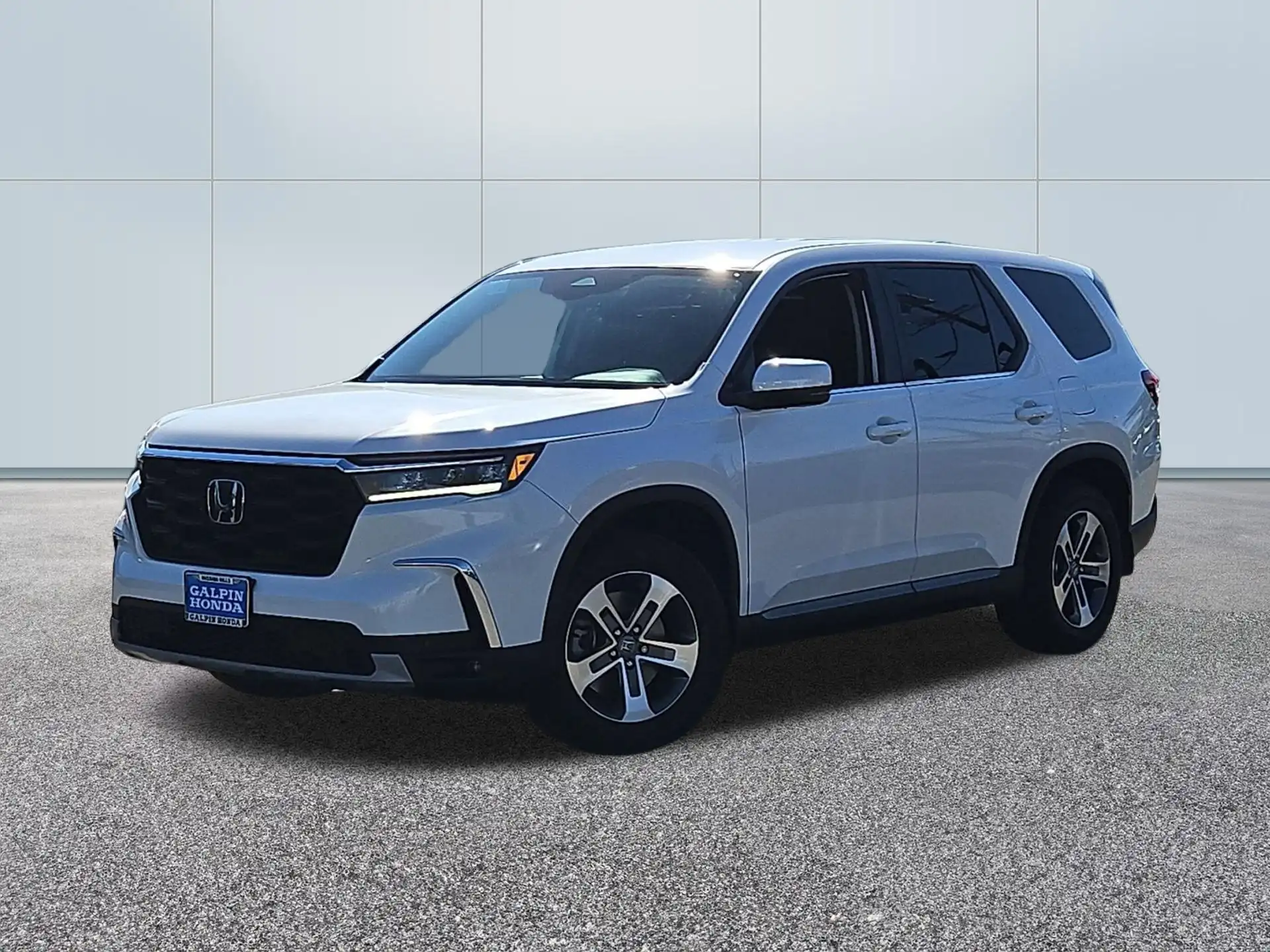2025 Honda Pilot EX-L 2WD's photo