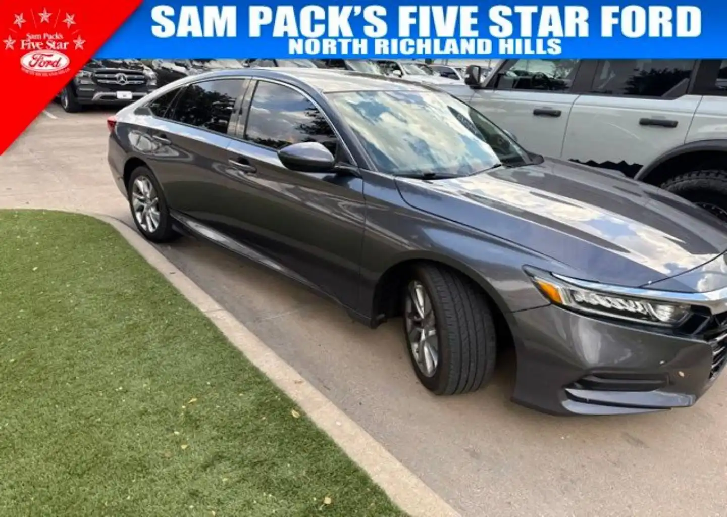 2018 Honda Accord 1.5T LX CVT's photo