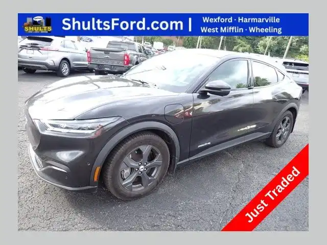 2021 Ford Mustang-Mach-e Select's photo