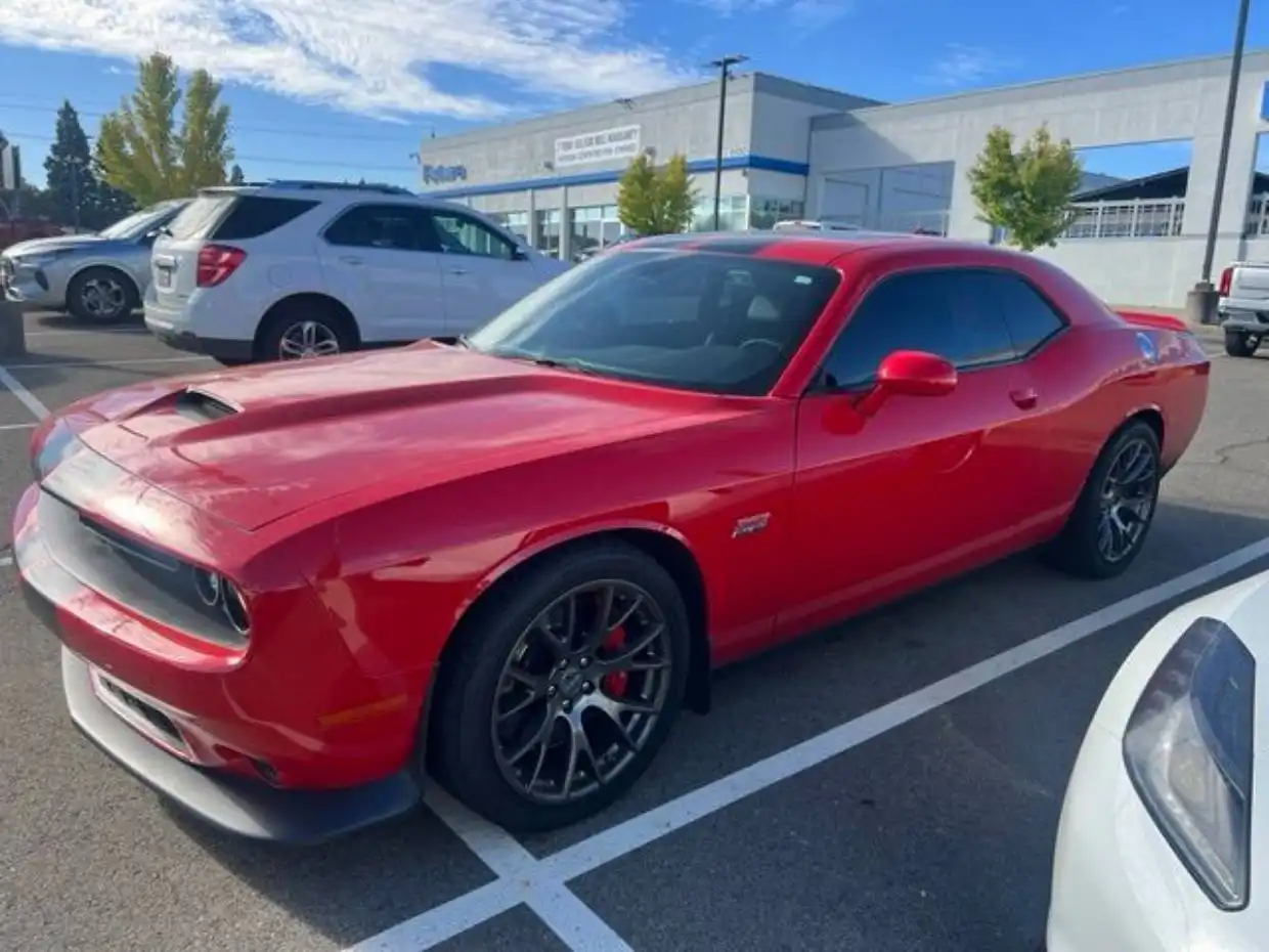 2015 Dodge Challenger SRT 392's photo