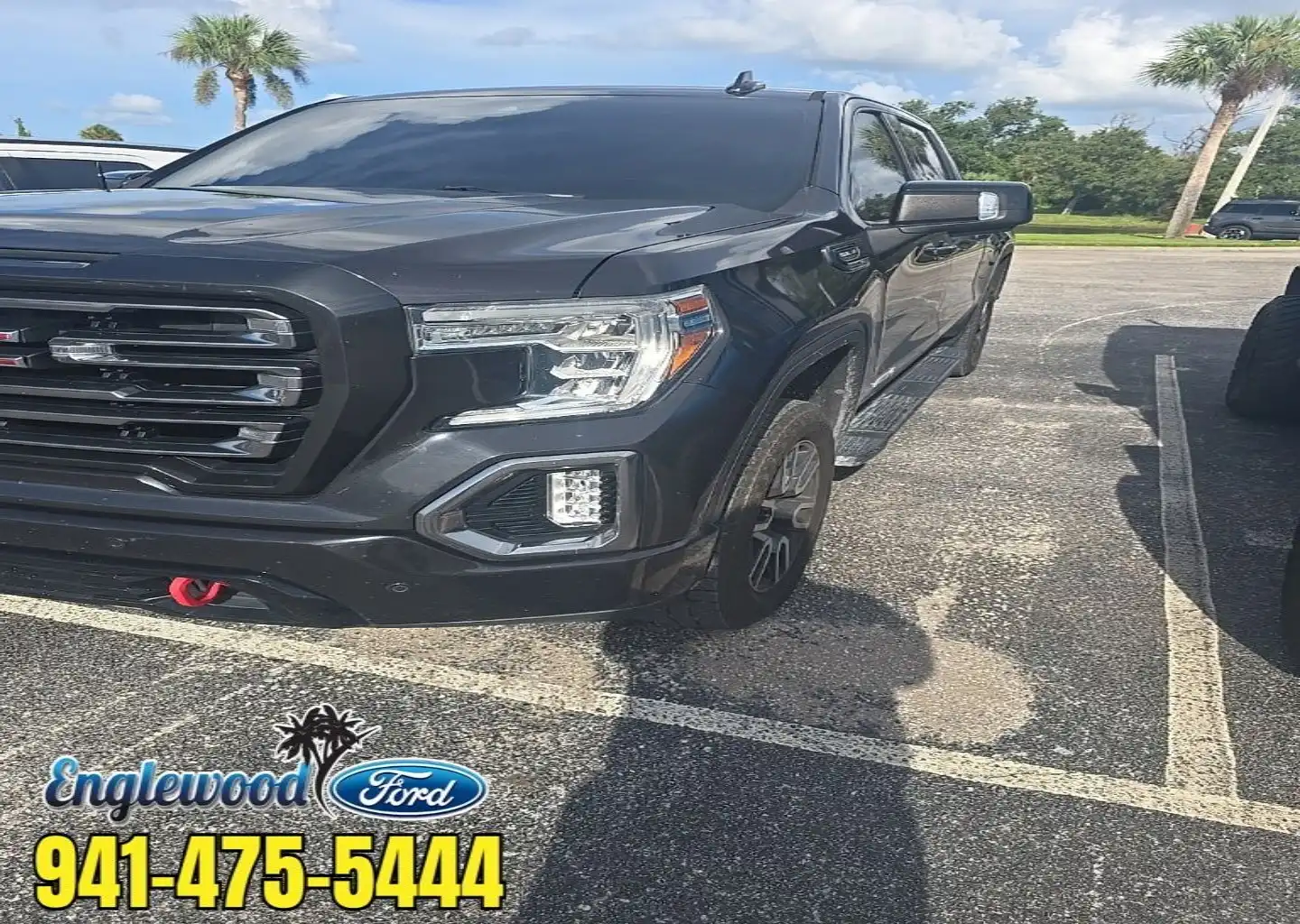2020 GMC Sierra AT4 4WD Crew Cab Short Box's photo