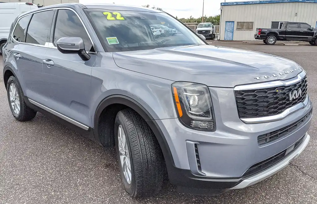 2022 Kia Telluride LX AWD's photo