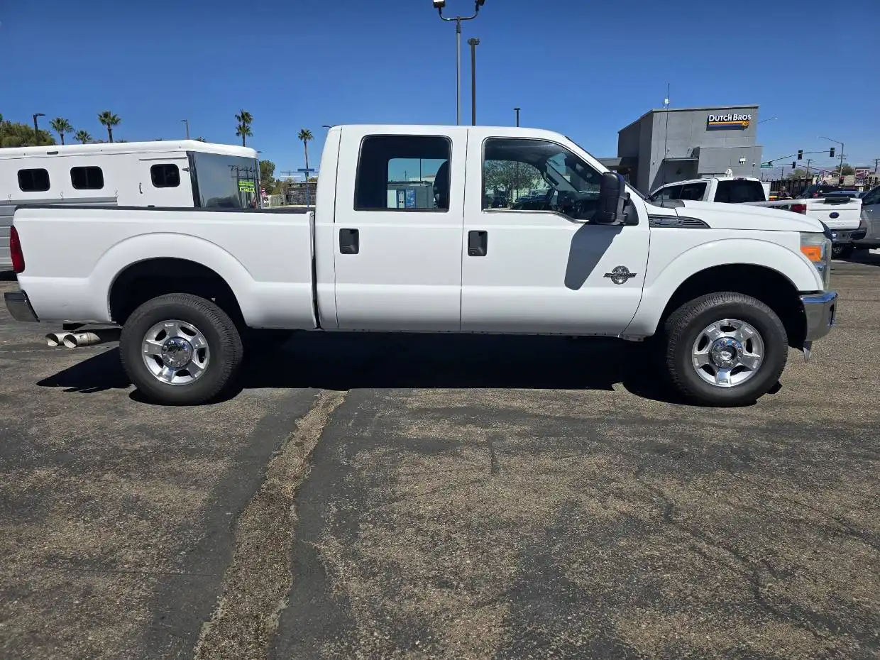2013 Ford F-350 XL 4WD Crew Cab SRW 156 in's photo