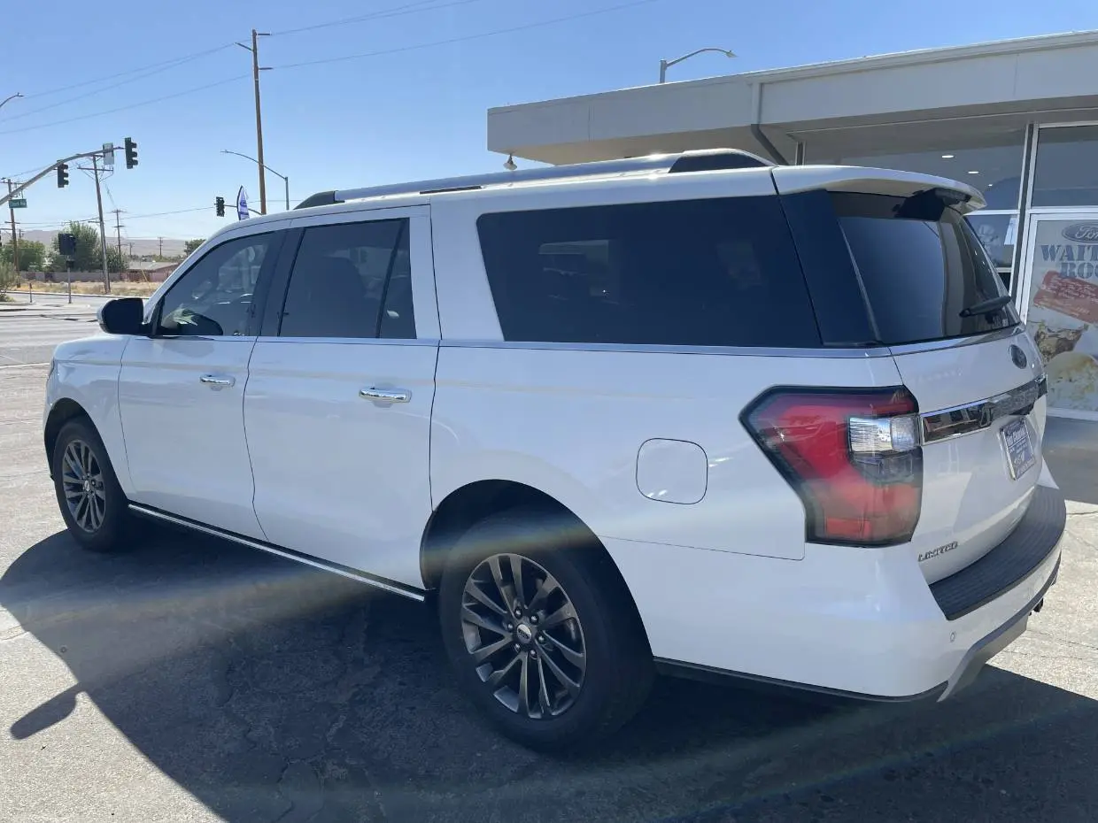 2021 Ford Expedition Limited 4WD MAX photo 5