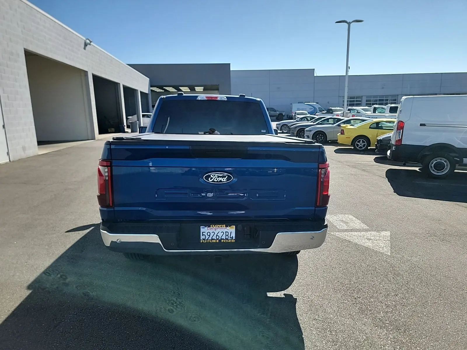 2024 Ford F-150 XL Regular Cab 6-1/2' Box photo 3