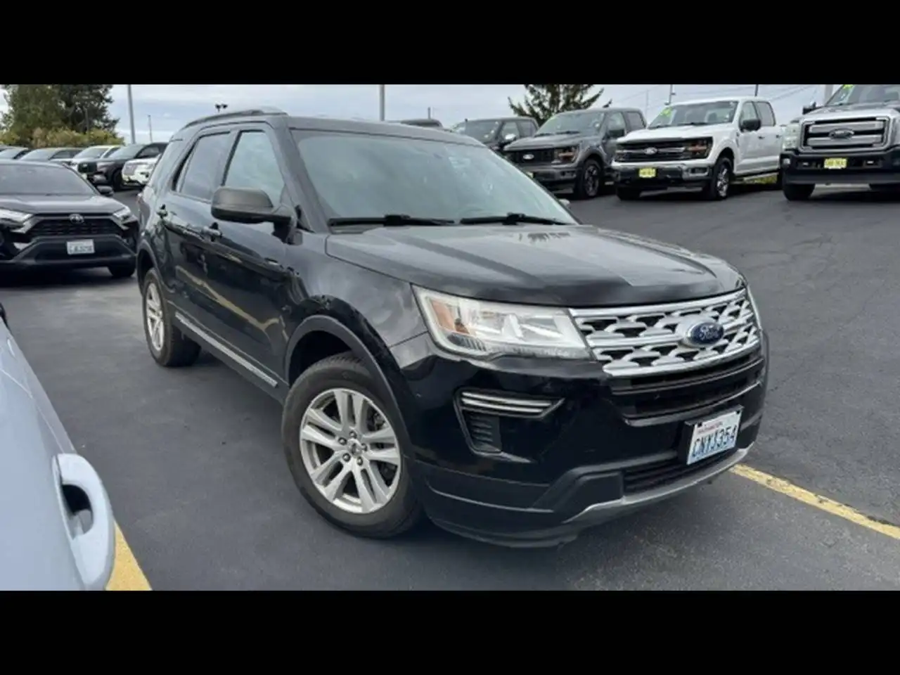 2019 Ford Explorer XLT 4WD's photo