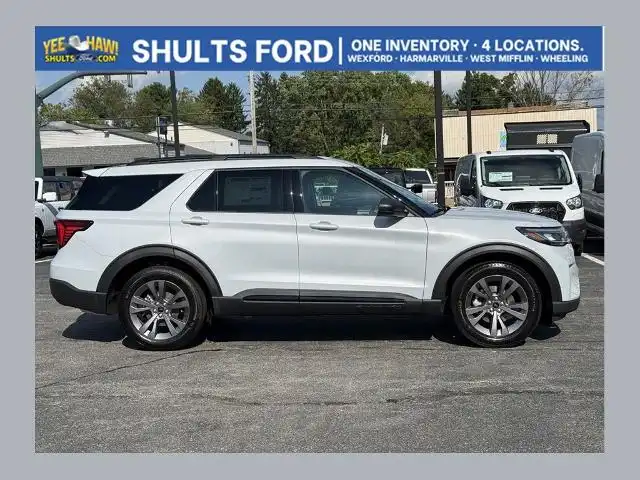 2026 Ford Explorer ST-Line 4WD's photo