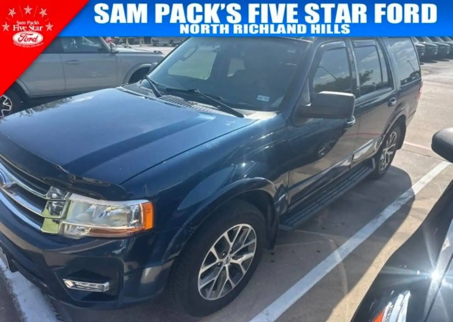 2017 Ford Expedition XLT's photo