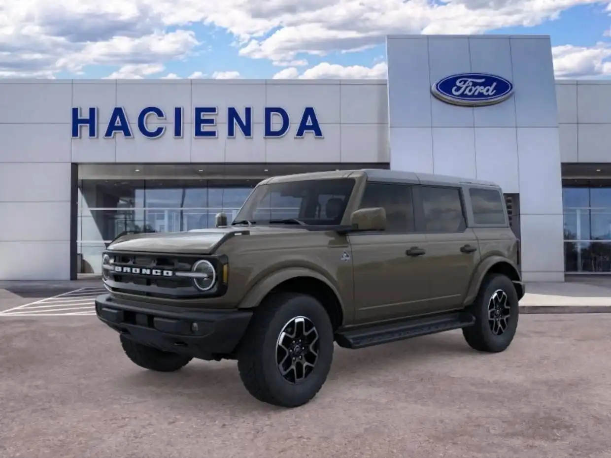 2026 Ford Bronco Outer Banks 4WD's photo