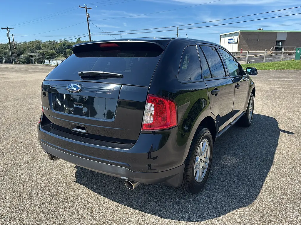 2012 Ford Edge SE photo 4